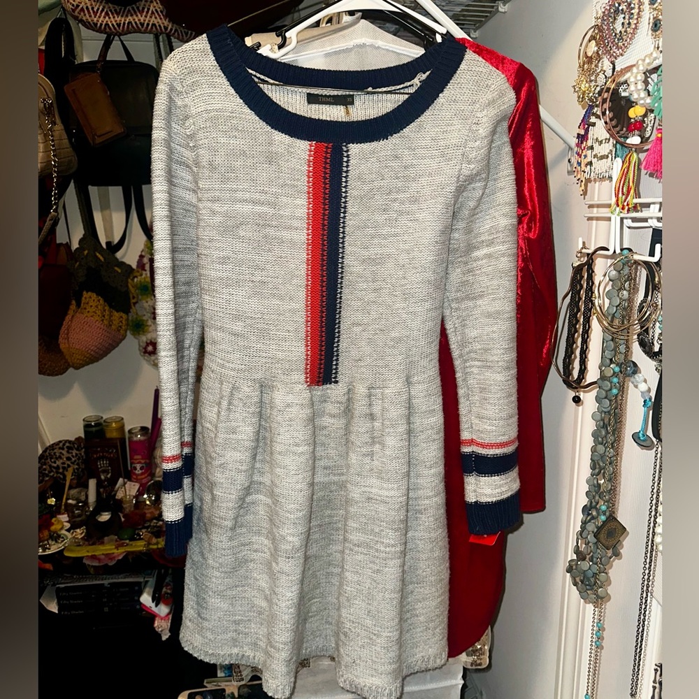 Women’s dress